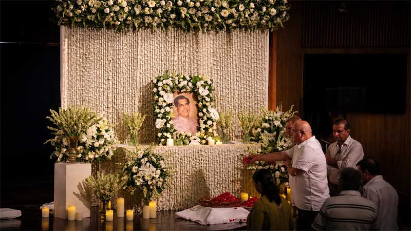 Prayer meeting held in memory of Diamond Books Director Narendra Kumar Verma