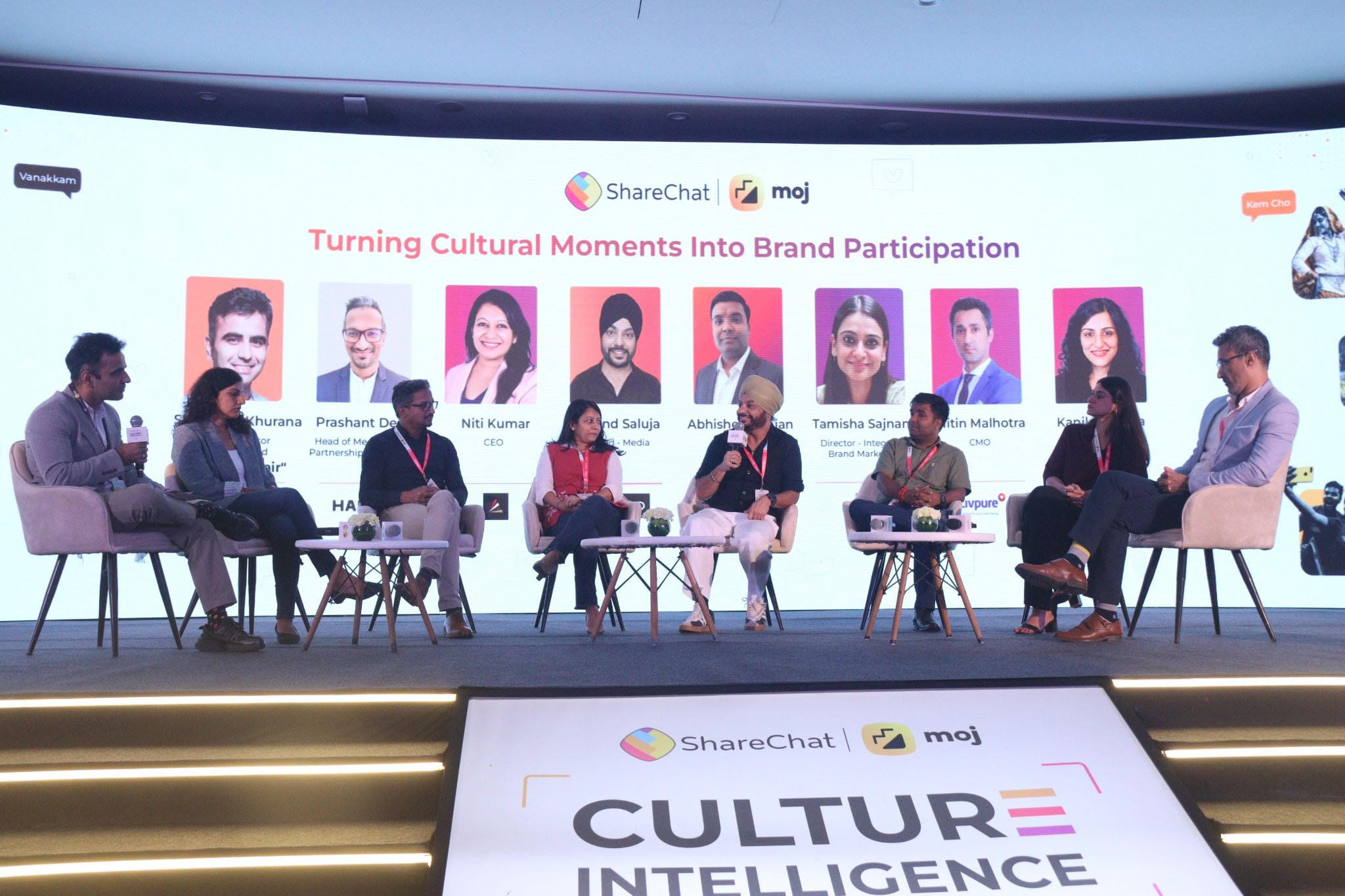 How ShareChat and Moj Are Transforming India's Festive Marketing?blur=25