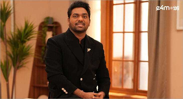 Zakir Khan?blur=25