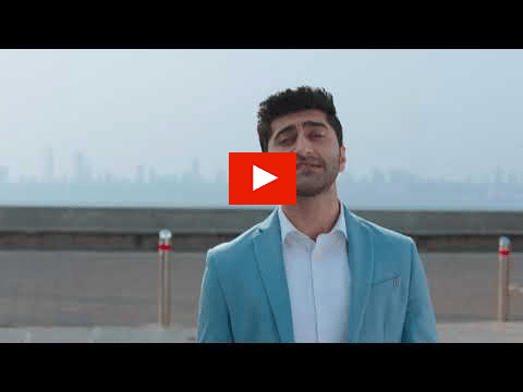 Bharti Axa Campaign?blur=25