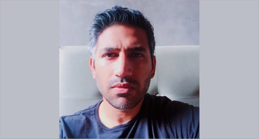 Mayur Hola?blur=25
