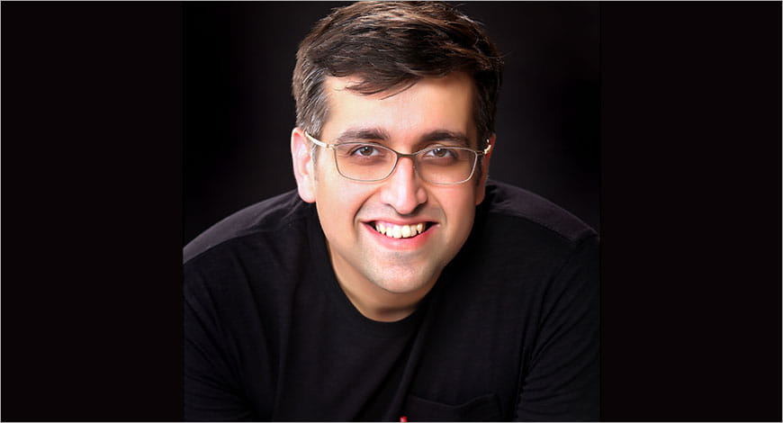 MadhavSeth?blur=25