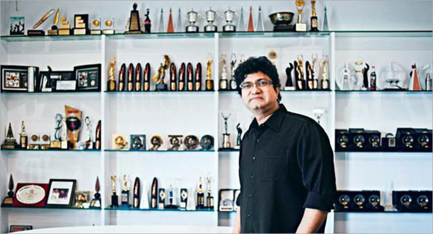 PrasoonJoshi?blur=25