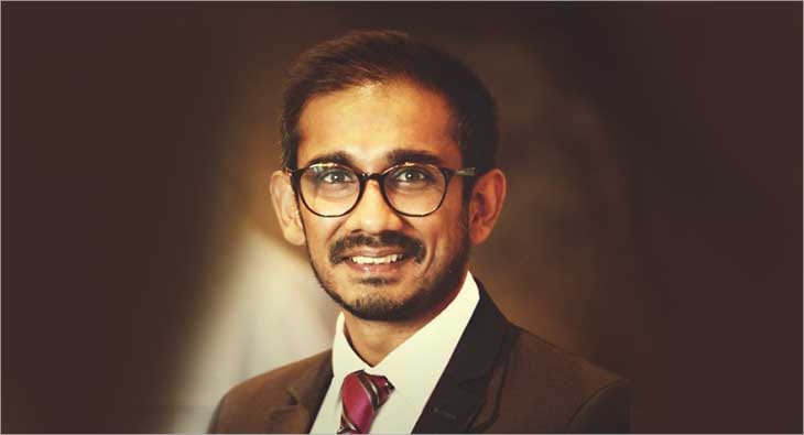 Deeptanshu Bansal The Brand Bee?blur=25