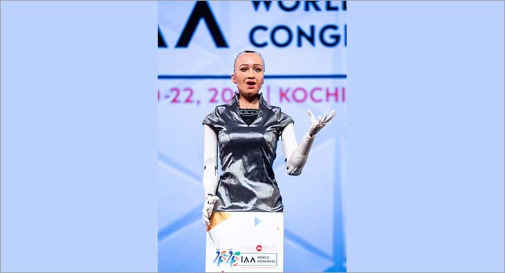 Robot Sophia?blur=25