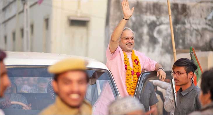 ModiBiopic?blur=25