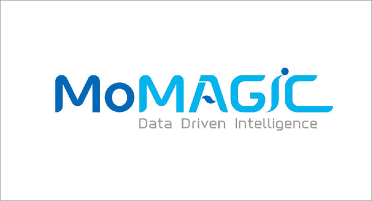 momagic?blur=25