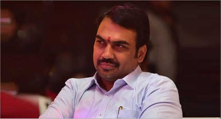Pandey?blur=25