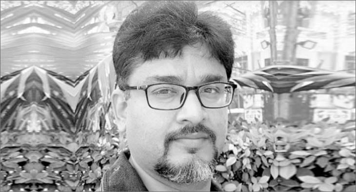 Navneet Suyal?blur=25