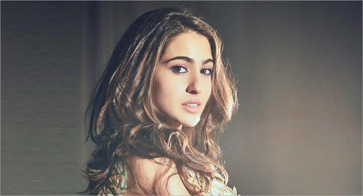 SaraAliKhan?blur=25