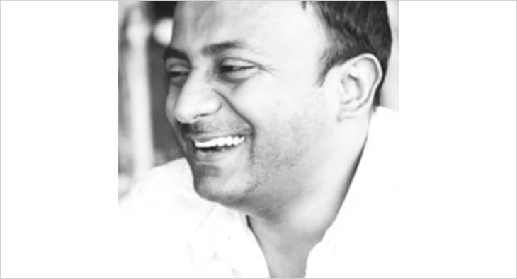 Kartik?blur=25
