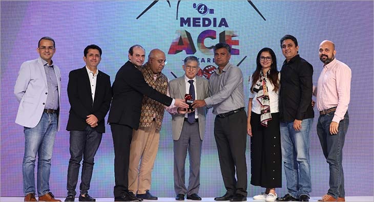 Media Ace?blur=25