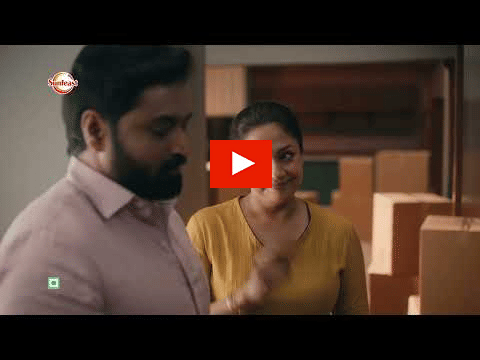 Sunfeast Marie Light x Jyotika?blur=25