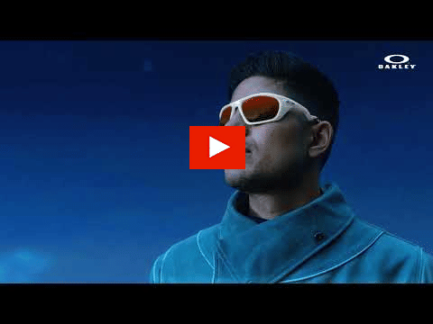 oakley?blur=25
